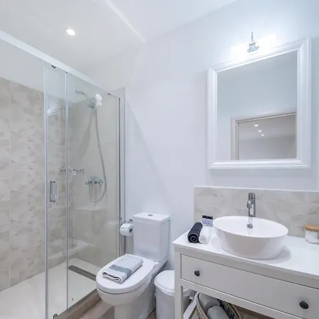 Aristotelous Chris * Corfu (city)